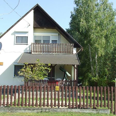 Villa Thomas Nyaralo Balatonmáriafürdő Esterno foto