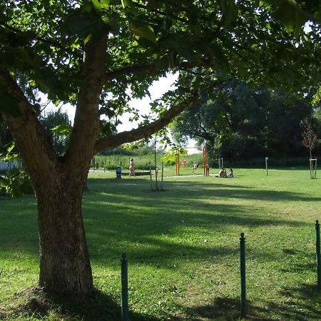Villa Thomas Nyaralo Balatonmáriafürdő Esterno foto