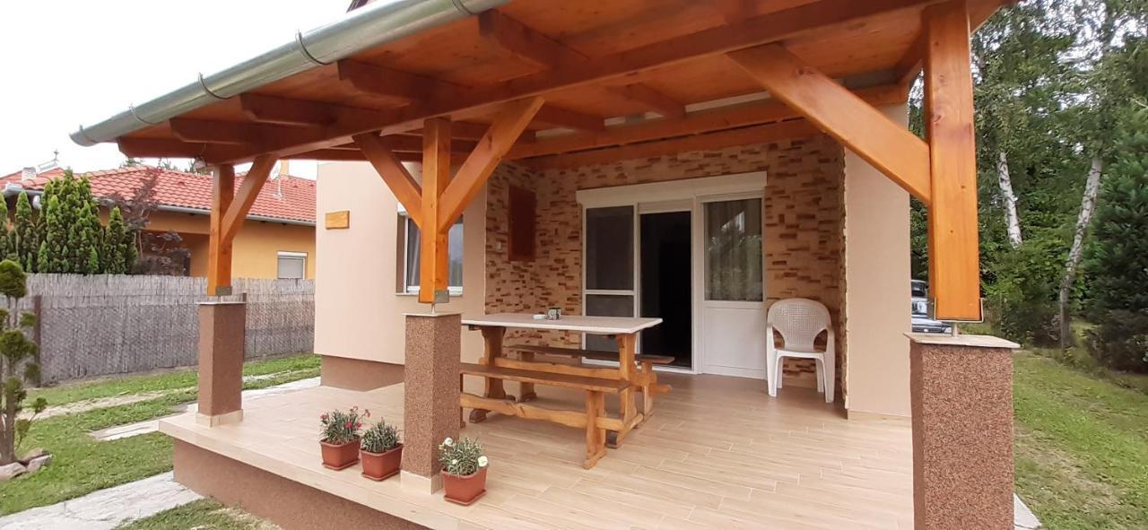 Villa Thomas Nyaralo Balatonmáriafürdő Esterno foto