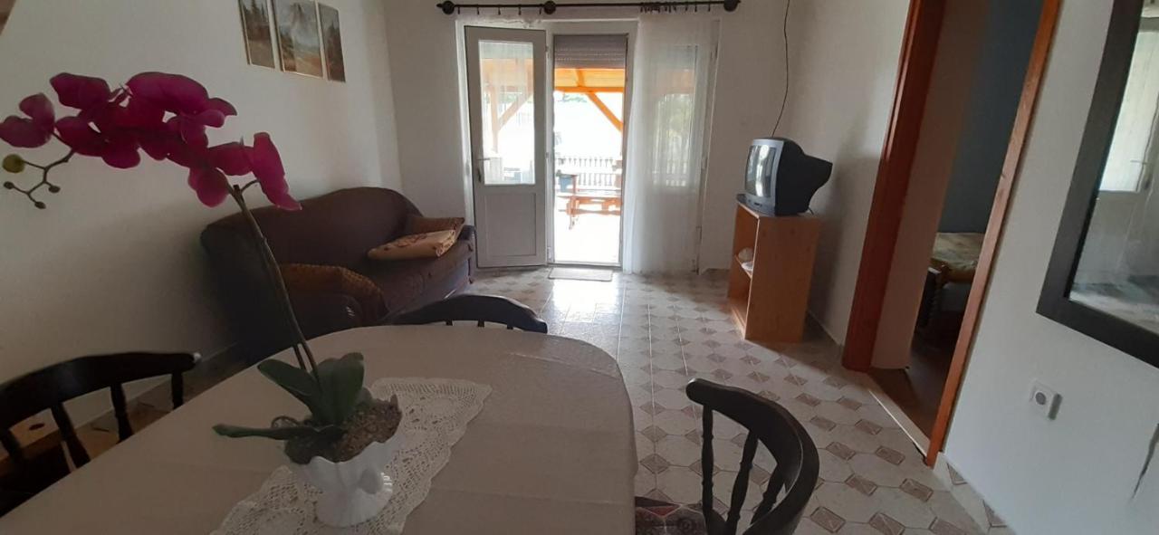Villa Thomas Nyaralo Balatonmáriafürdő Esterno foto