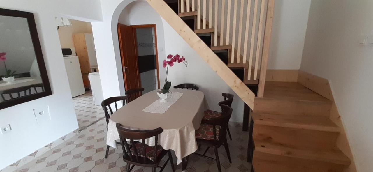 Villa Thomas Nyaralo Balatonmáriafürdő Esterno foto