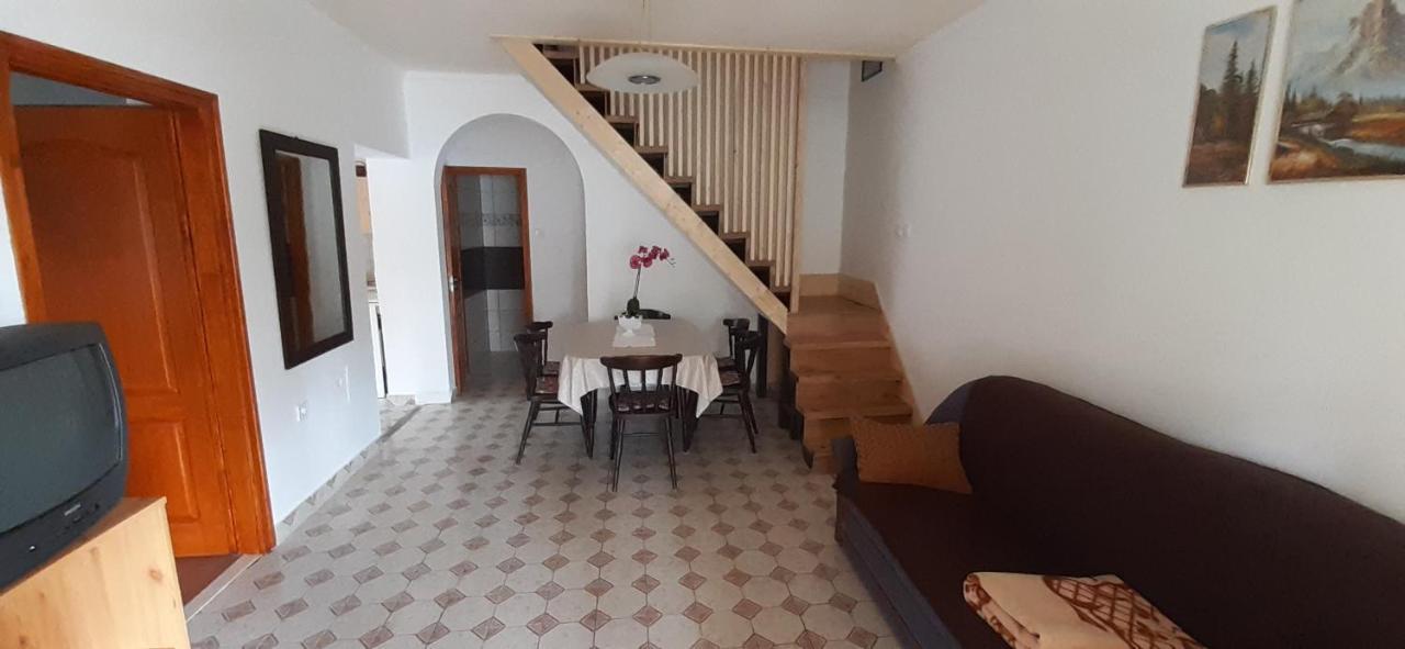 Villa Thomas Nyaralo Balatonmáriafürdő Esterno foto